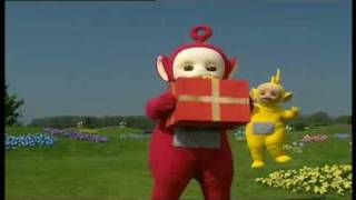 Teletubbies  Po hat ein Geschenk [upl. by Rubliw]