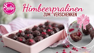 HimbeerPralinen selbst machen  Geschenkidee zu Weihnachten  Sallys Welt [upl. by Nerha]