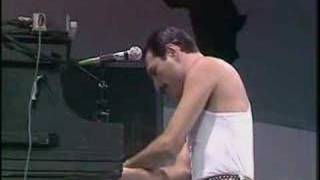 Queen Live Aid 1985  EEEEEOOOOOO [upl. by Othello661]