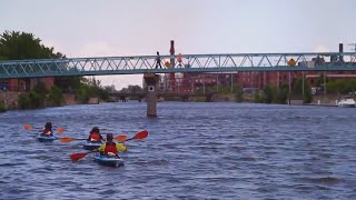 The pleasures of paddling at Lachine Canal National Historic Site [upl. by Gilbert698]