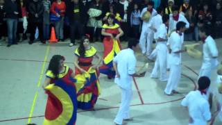 baile cumbia colombiana [upl. by Farrel]