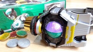 仮面ライダーバースに変身 amp 全武装サウンドが鳴る！DXバースドライバー レビュー！サソリ・カニ セルメダル付属 オーズooo [upl. by Auoh434]