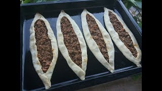 Pide me mish të bluar  Turkish Pizza Pide [upl. by Lamahj920]