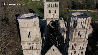 Visite de lAbbaye de Jumièges en vue aérienne par drone dans le ciel de Normandie [upl. by Nosredna]