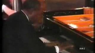 NilsHenning Orsted Pedersen  Oscar Peterson  Joe Pass  Wave [upl. by Rawdon]