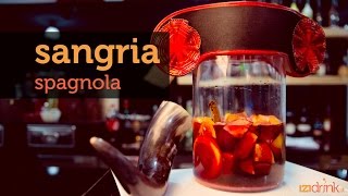 Ricetta Sangria Spagnola  IziDrinkit [upl. by Seuqcaj854]