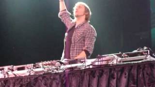 Dj David guetta remixing black eyed peas i got a feelinb96 jingle bash121209 [upl. by Drhacir]