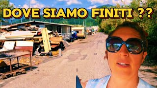 CERCHIAMO UN INDIRIZZO E FINIAMO IN UN CAMPO NOMADI 😨😨  In CAMPER in Italia 🇮🇹 [upl. by Noonan]