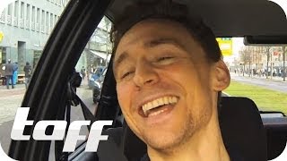 Tom Hiddleston Bonus Scenes Karaoke quotStand by mequot in Berlin  Stars in Cars  taff [upl. by Hedgcock]