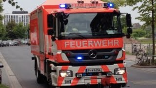 Feuerwehr Frankfurt  RW Schiene auf Einsatzfahrt [upl. by Mendelson]