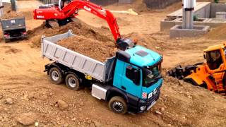 Mercedes Arocs 6x6 3way tipper and OampK RH66 excavator ScaleART Premacon [upl. by Llevad]