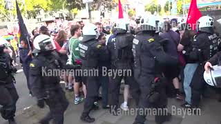 Antifa verhindert dass AFD Delegierte zur GrugaHalle kommen  Essen 290624 [upl. by Eima]