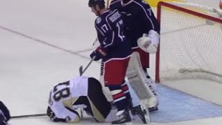 Brandon Dubinsky Cross Check on Sidney Crosby [upl. by Suaeddaht]