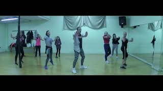 Con calma  Daddy Yankee Informer  Snow  Pau Peneu Dance Fitness Coreography [upl. by Andromache200]