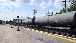 CN Güterzug in Dorval  CN freight train at Dorval Station [upl. by Drwde349]