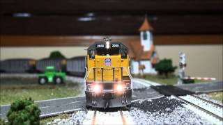 Review Intermountain UP SD402 ex CNW [upl. by Cousins94]