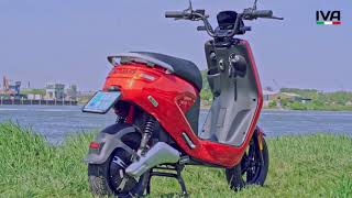 IVA S4 Elektrische scooter met Bosch motor🛵 [upl. by Cumings]