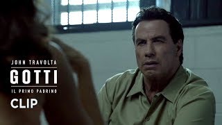 Gotti  Il primo padrino John Travolta  Scena in italiano quotNon ti vesti come un poliziottoquot [upl. by Uball571]