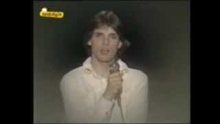 Miguel Bose  Signor padre Señor padre en italiano 1980 con letras  testo [upl. by Winters815]