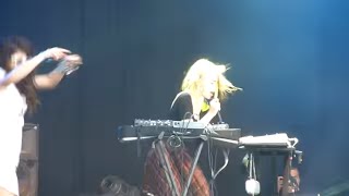 Grimes  Oblivion Primavera Sound 2012 [upl. by Deny]