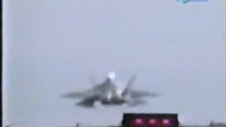 F22 Raptor Crash Landing and Fails in Test Flight Action at USAF Edwards Air Force Base California [upl. by Araid]