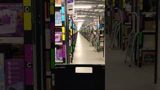 Real Life Labirynth at Amazon  Never Ending Item Shelves amazon labirynth warehouse [upl. by Neerak923]