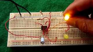 Circuito Intermitente Para LEDs Fácil De Hacer [upl. by Feinleib]