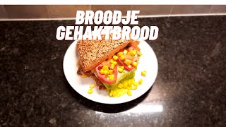 Eten  Gehaktbrood op een broodje hoe komisch how to [upl. by Eceinehs]