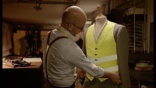 Volvo S90 Berline  Tailor made safety vest 2017 [upl. by Acus321]