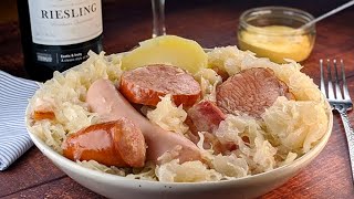 Le meilleur plat au chou  Recette Française  Choucroute garnie alsacienne [upl. by Elehcin762]