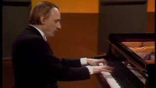 Arturo Benedetti MIchelangeli plays Beethoven vaimusiccom [upl. by Nodnarbal63]