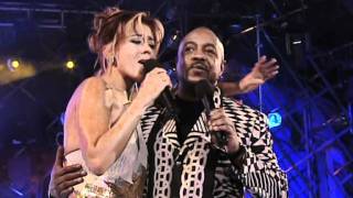 Tonight I Celebrate My Love Live  Peabo Bryson amp Rachel Viña del Mar 2001 [upl. by Ahmad]