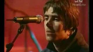 Oasis  Live Forever  Live Acoustic Performance [upl. by Ainevuol]