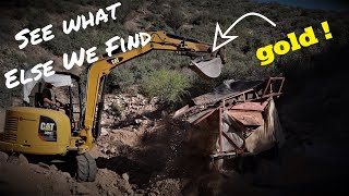 New Discoveries at a Placer Gold Mining Claim in Arizona with a Caterpillar Excavator [upl. by Olfe]