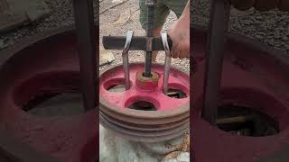 Crossbeam wheeled puller Maintenance utility tool Puller puller [upl. by Nnyled]