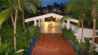 HOTEL VILLAS PARAISO EN IXTAPA [upl. by Gemmell252]