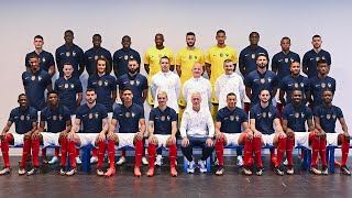 La photo officielle des Bleus  La petite lucarne de PierreAntoine Damecour [upl. by Nnahoj]