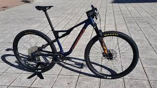 ORBEA Oiz H30 2023  sinlimites [upl. by Enelhtak]