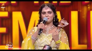 Find of the year Female  Sweatha 😍 9th Annual Vijay Television Awards Preview [upl. by Coombs]