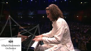 Schumann Klavierkonzert  Hélène Grimaud  Thomas Hengelbrock  NDR Elbphilharmonie Orchester [upl. by Arrol]