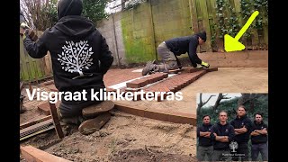 AANLEG van KLINKERS in VISGRAAT of KEPERSVERBAND in de tuin [upl. by Norm]