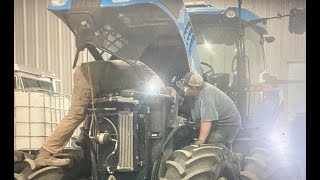 New Holland T8 330 Fan Clutch failure [upl. by Nnylsia]