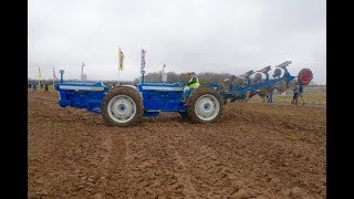 Super Rare Doe Triple D Ford Articulated Tractor Ploughing [upl. by Poppo306]