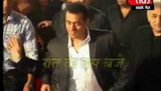 Shahrukh and Salman at the premier of 3 idiots Part 2 of 4 [upl. by Liebman]