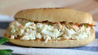 Sandwich de crabe et crevettes  Recettes du monde entier [upl. by Firooc239]