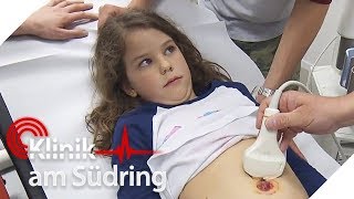 Trotz OPTermin Lina 8 macht Radschläge mit Nabelbruch  Klinik am Südring  SAT1 TV [upl. by Darooge625]