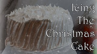 Icing The Christmas Cake  ROYAL ICING the easiest 🎄 [upl. by Giuliana]