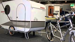 Les vélos de voyage avec remorque Bicycles made for travelling with a trailer [upl. by Anidnamra]