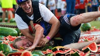 Melon Mad Aussies Ski In The Bush At Chinchilla Melon Festival [upl. by Fen]