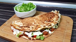 HEM GÖRSEL HEM LEZZET ŞÖLENİ  Bol Peynirli Etli Pratik Gözleme  Pratik Hindi Quesadilla [upl. by Irving521]